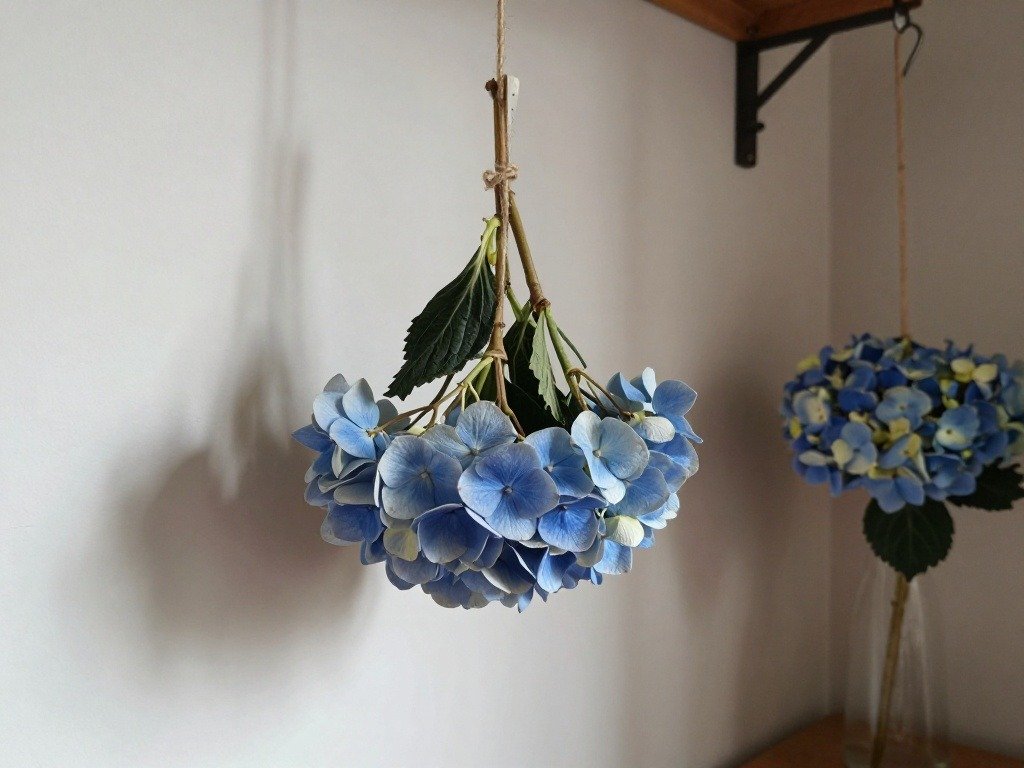 Flower Home Decor Ideas: Fresh, Dried, and Artificial Arrangements for Every Room and Aesthetic
